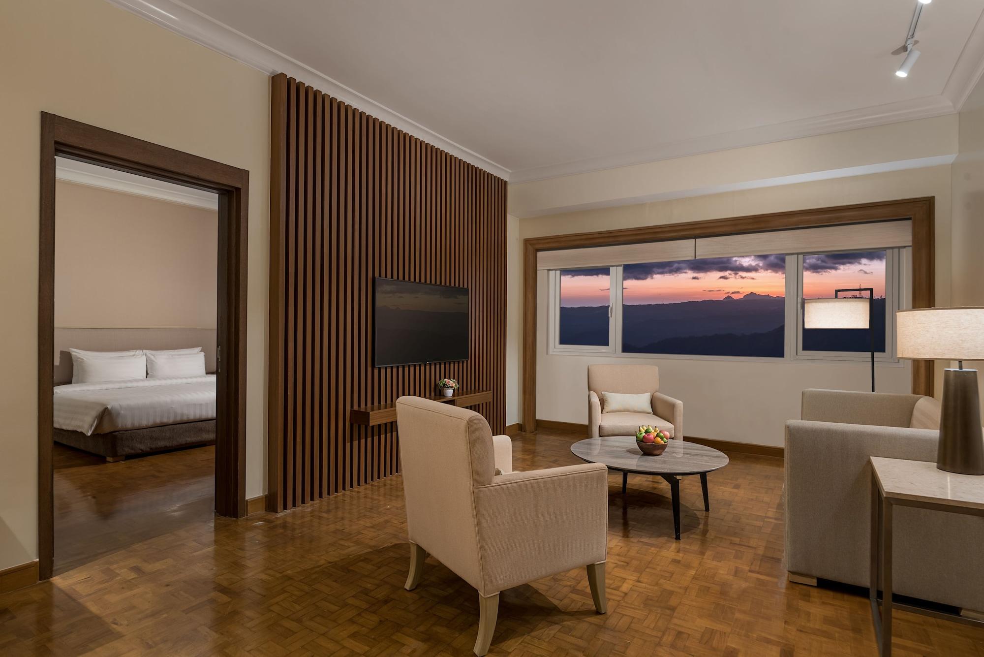Taal Vista Hotel Тагайтай Экстерьер фото