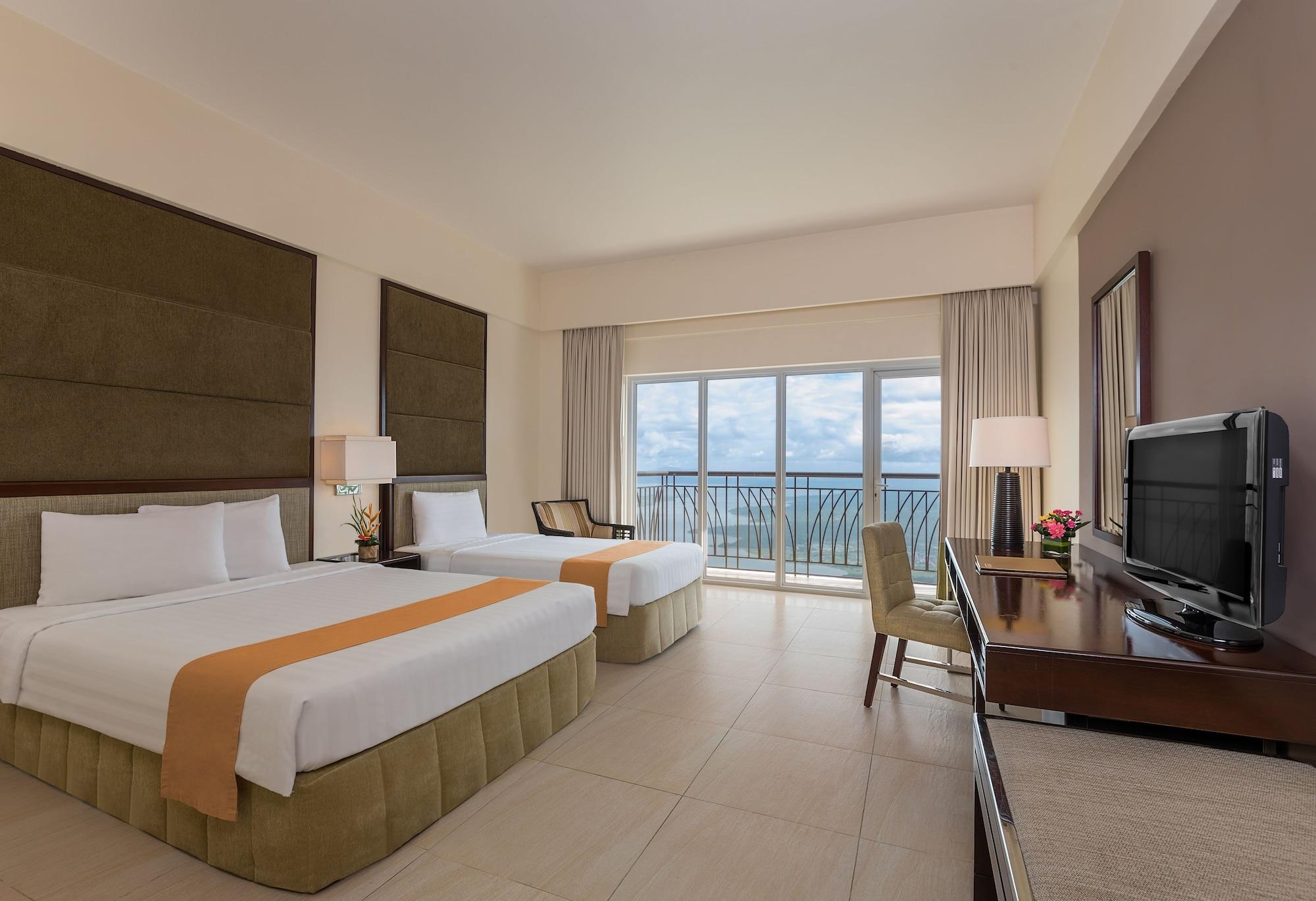 Taal Vista Hotel Тагайтай Экстерьер фото
