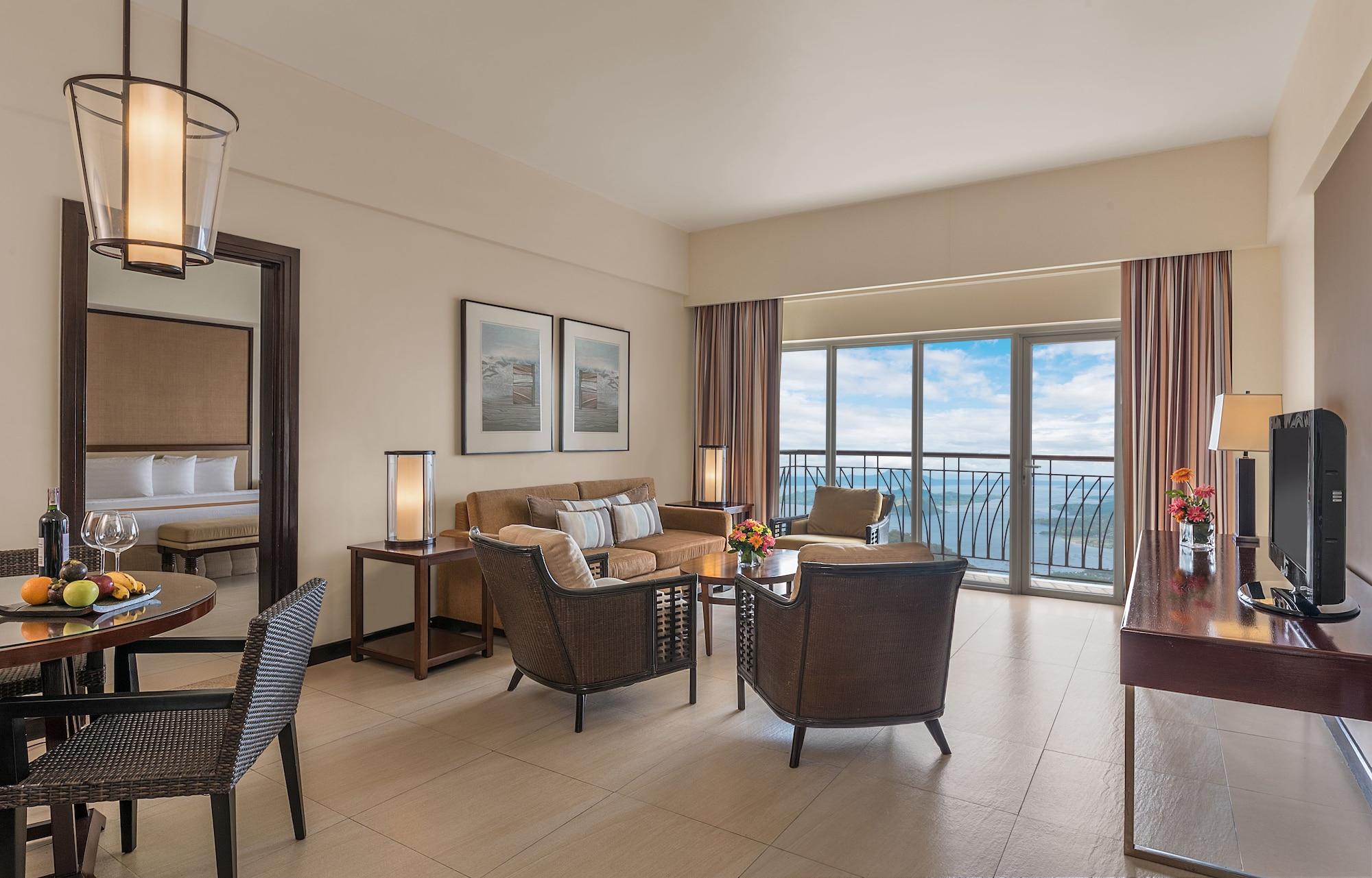 Taal Vista Hotel Тагайтай Экстерьер фото